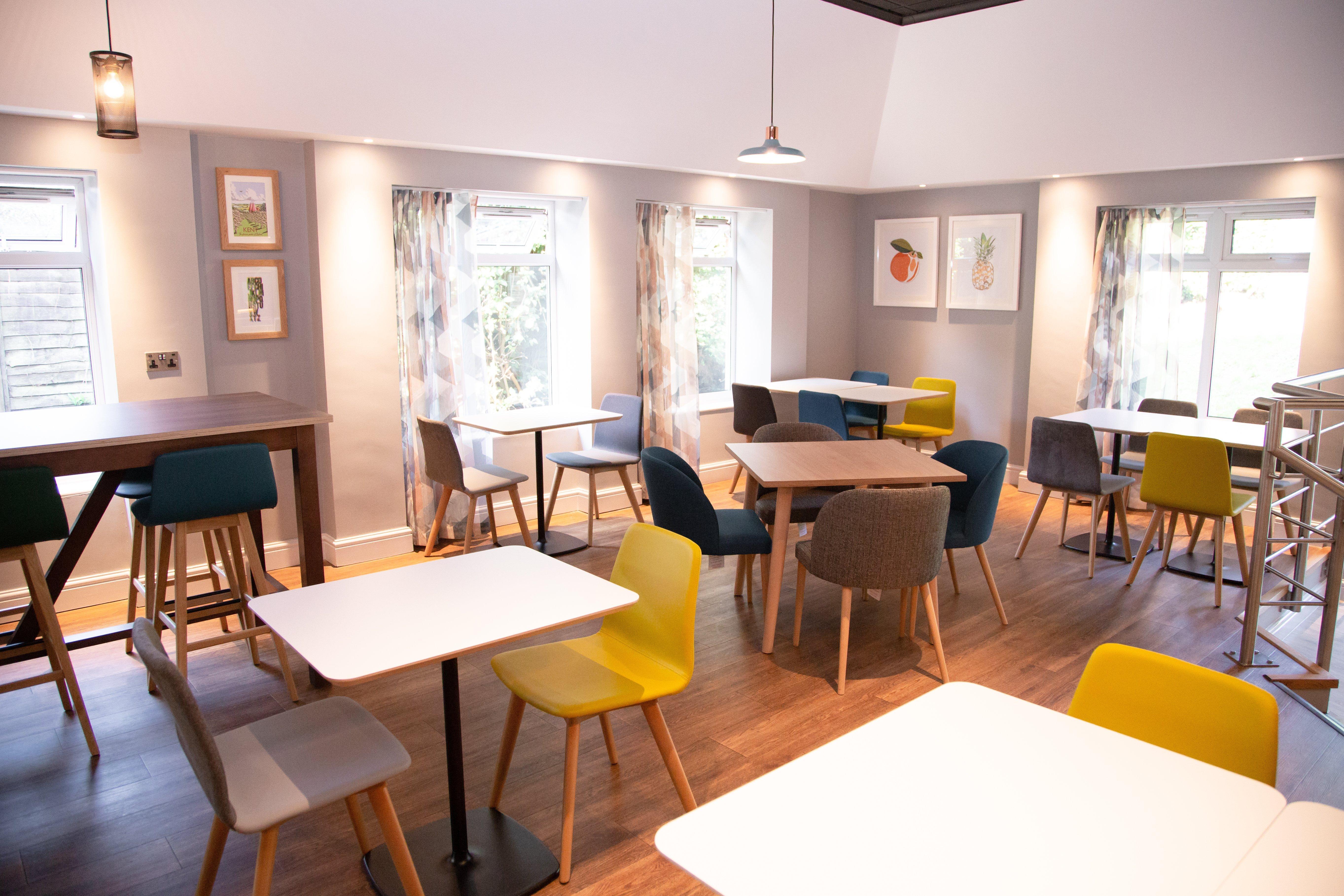 Holiday Inn Ashford - North A20 By Ihg Bagian luar foto