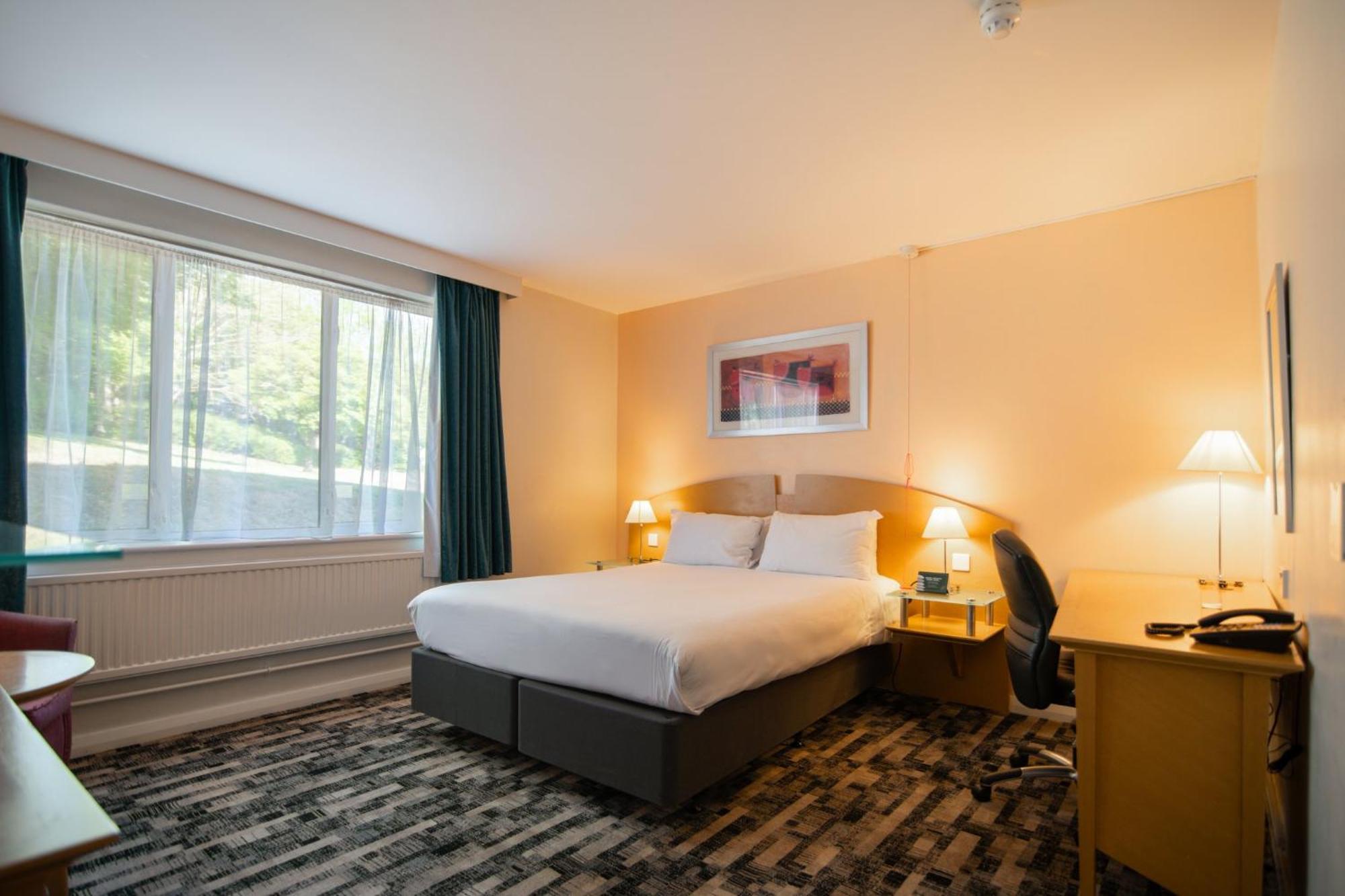 Holiday Inn Ashford - North A20 By Ihg Bagian luar foto